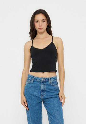 Топ на бретельках