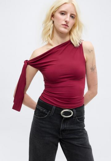 Топ на одно плечо