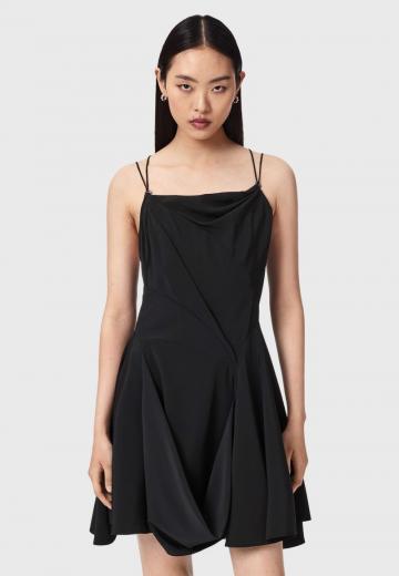 Короткое платье