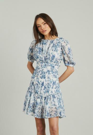 Короткое платье
