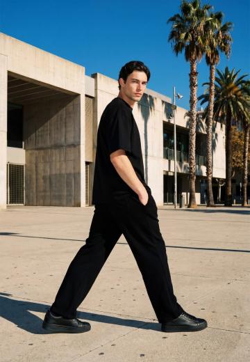 Спортивные штаны