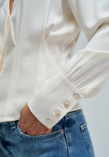 Блузка