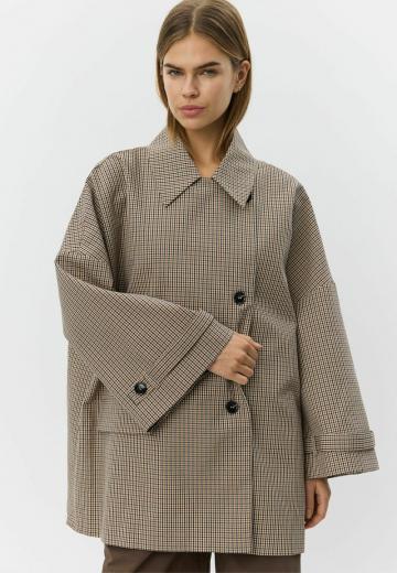 Короткое пальто