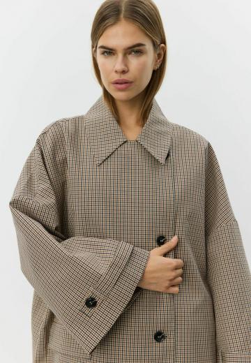 Короткое пальто