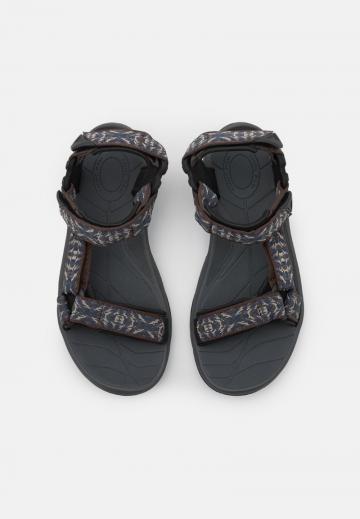 Спортивные сандалии