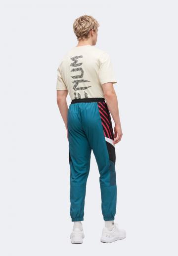 Спортивные штаны