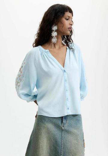 Блузка