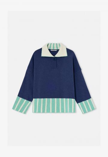 Пуловер в полоску