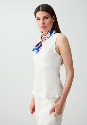 Блузка без рукавов