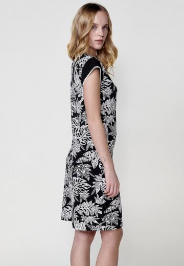 Короткое платье