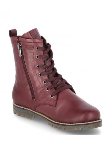 Сапожки на танкетке