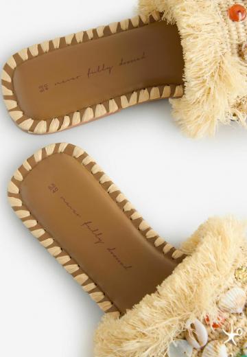 Шлепанцы
