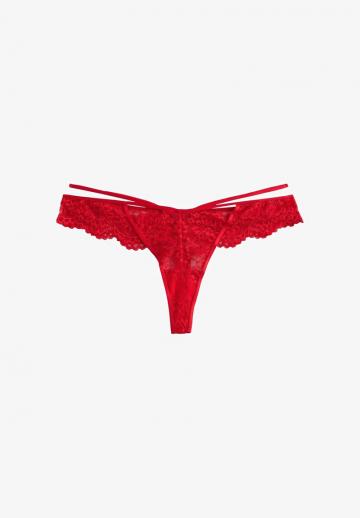 Трусы на бедрах