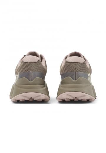 Беговые кроссовки