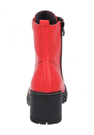 Сапожки на танкетке