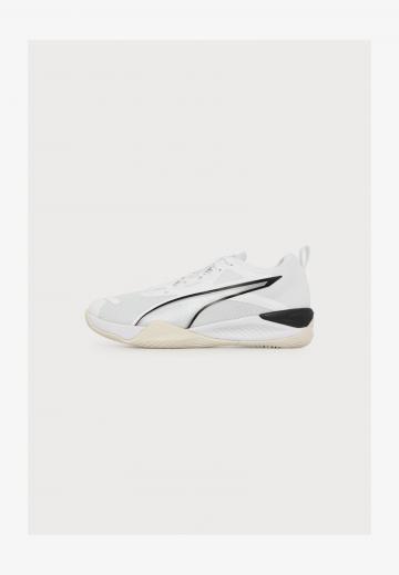 Тренировочные кроссовки