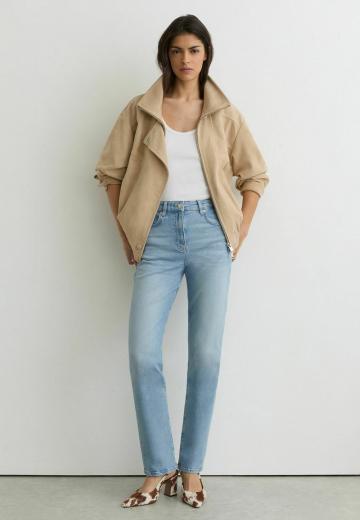 Прямые джинсы