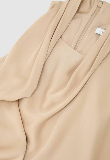 Блузка без рукавов
