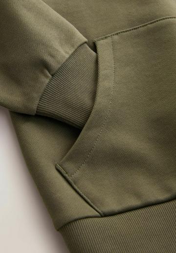 Пуловер с капюшоном