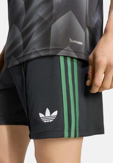Спортивныве шорты