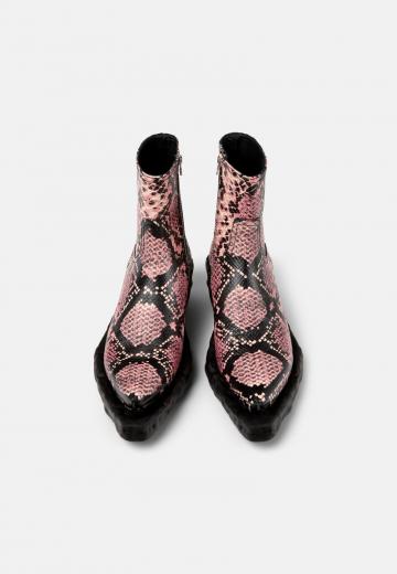 Сапожки