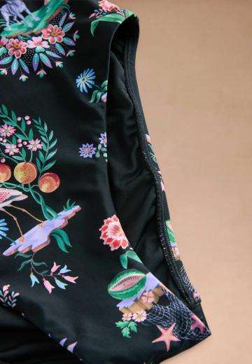 Слитный купальник