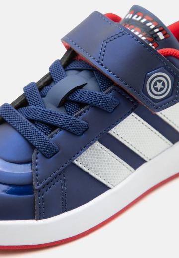 Кроссовки