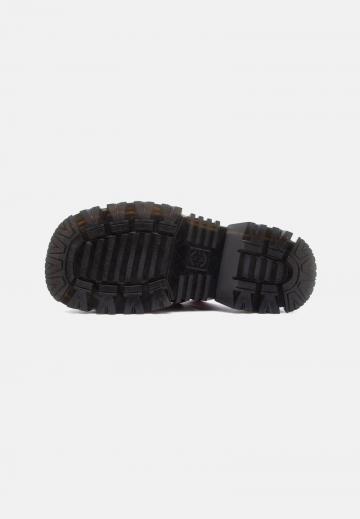 Шлепанцы