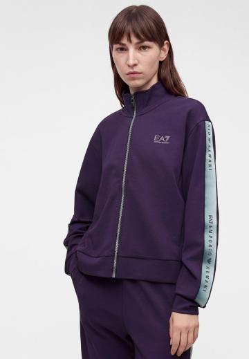 Спортивная куртка