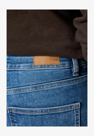Клешеные брюки