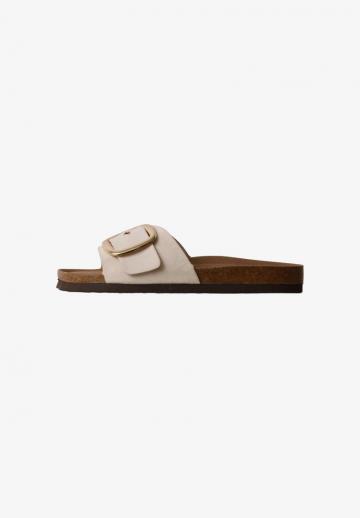 Шлепанцы