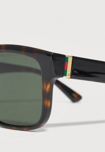 Солнечные очки