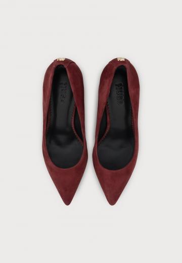 Туфли на высоком каблуке