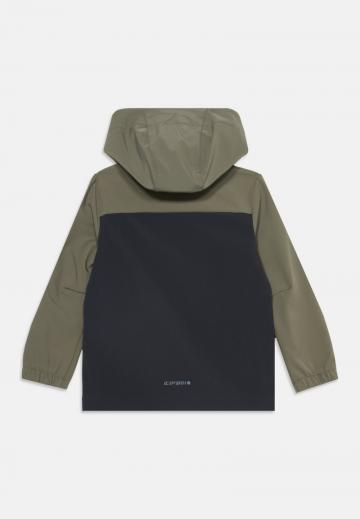 Спортивная куртка