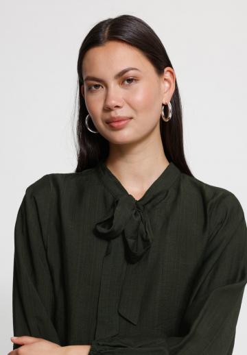 Блузка