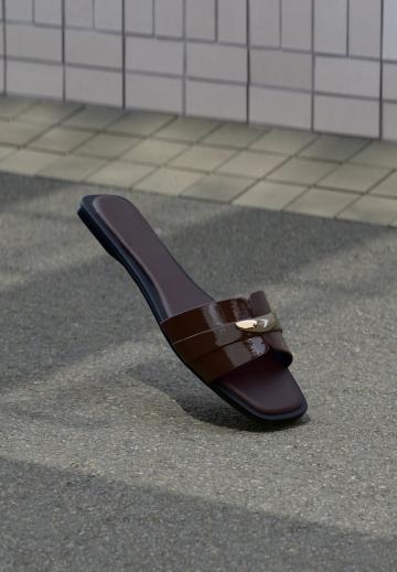 Шлепанцы