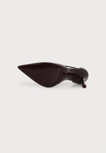 Туфли на высоком каблуке