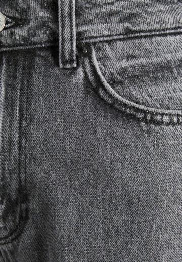 Джинсы