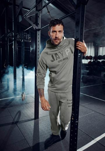 Спортивные штаны