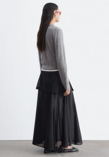 Вязаный жилет