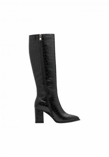 Высокие сапоги