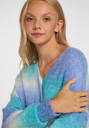 Вязаная кофта