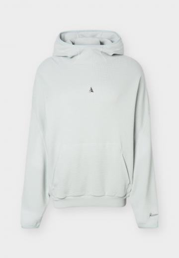 Спортивная кофта