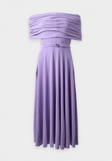 Платье без бретелек