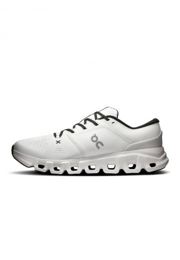 Тренировочные кроссовки