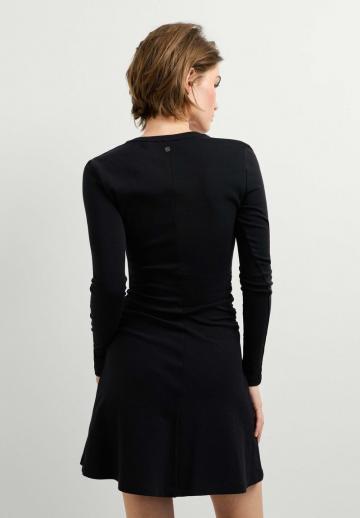 Короткое платье
