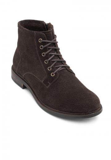 Ботинки на шнуровке
