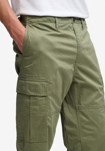 Брюки с накладными карманами