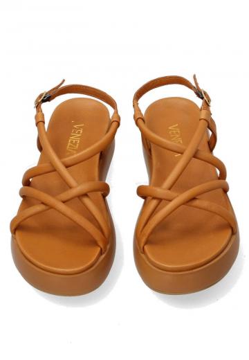 Босоножки на платформе