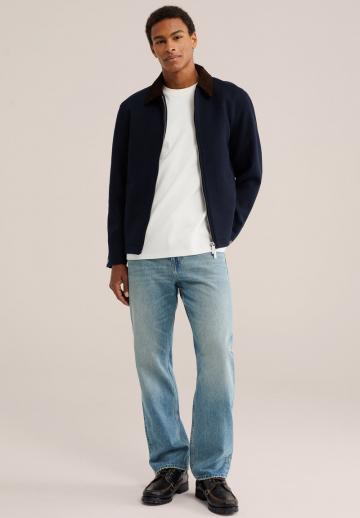 Прямые джинсы